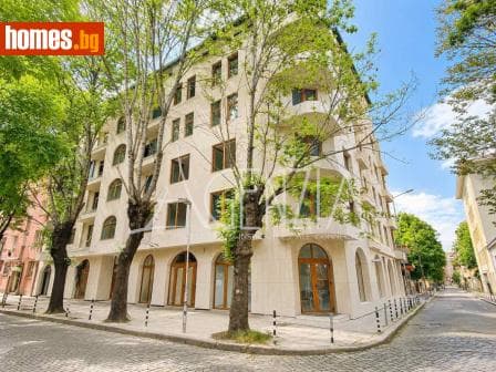 Тристаен, 103m²