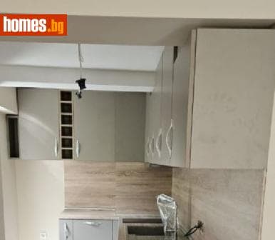 Тристаен, 110m²