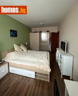 Тристаен, 98m²