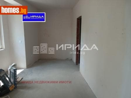 Тристаен, 69m²