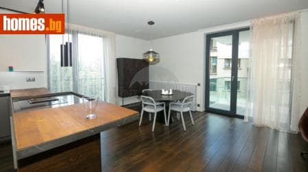 Тристаен, 167m²
