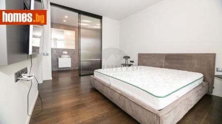 Тристаен, 167m²