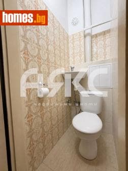 Двустаен, 64m²