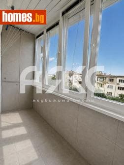 Двустаен, 64m²