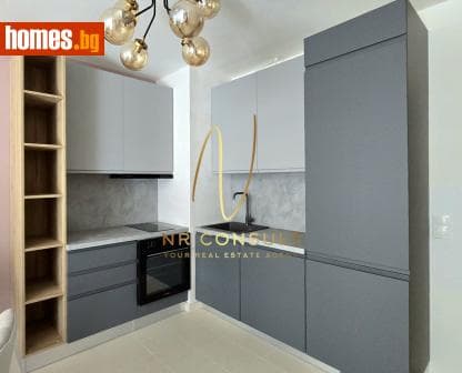 Тристаен, 114m²
