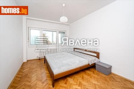 Тристаен, 115m²