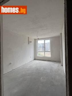 Тристаен, 125m²