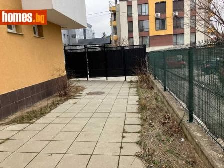 Тристаен, 109m²