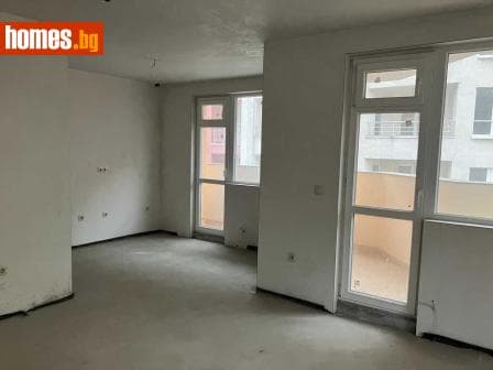 Тристаен, 109m²