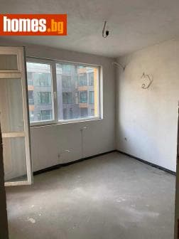 Тристаен, 109m²