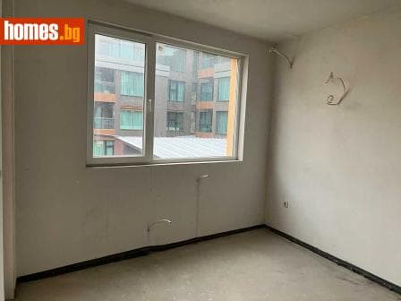 Тристаен, 109m²