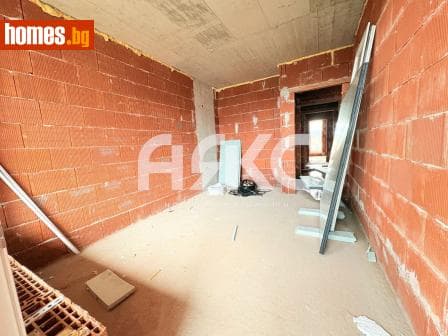 Двустаен, 68m²