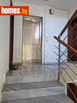 Тристаен, 115m²