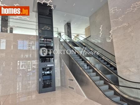 Тристаен, 108m²