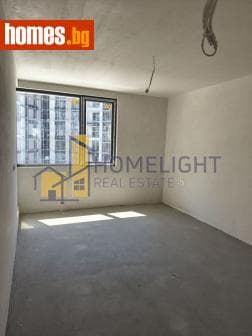 Тристаен, 113m²