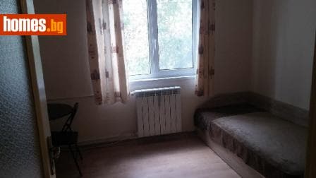 Тристаен, 80m²