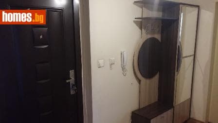 Тристаен, 80m²