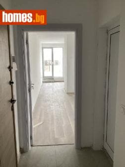 Двустаен, 132m²