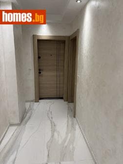 Двустаен, 132m²
