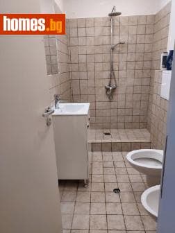 Тристаен, 135m²