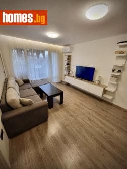 Тристаен, 85m²