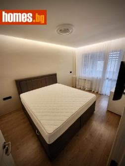 Тристаен, 85m²