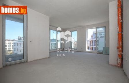 Тристаен, 110m²