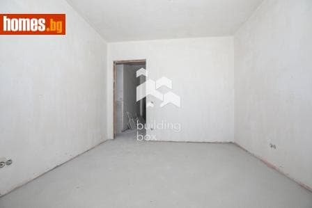 Тристаен, 110m²
