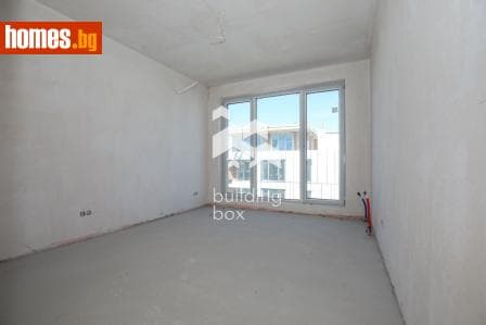 Тристаен, 110m²