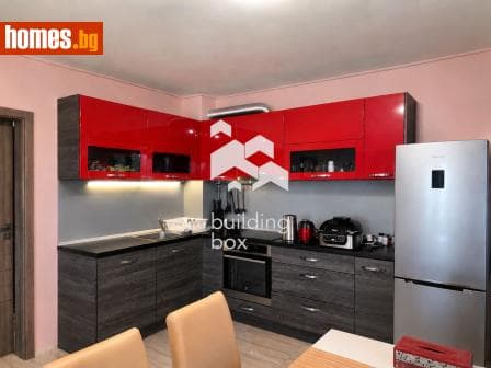 Тристаен, 109m²