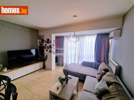 Тристаен, 91m²