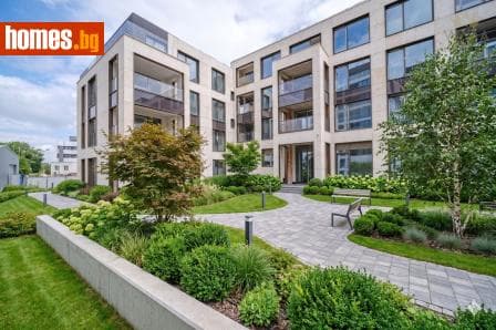 Тристаен, 119m²