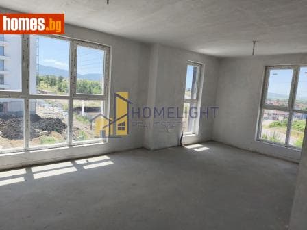 Двустаен, 77m²