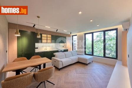 Тристаен, 85m²