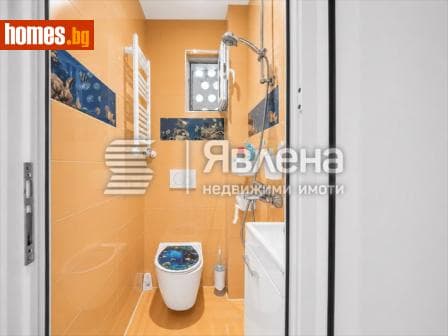Тристаен, 80m²