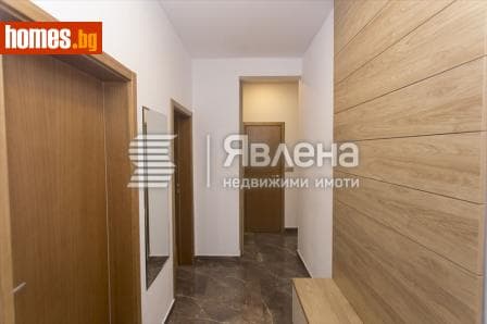 Тристаен, 86m²