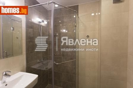 Тристаен, 86m²