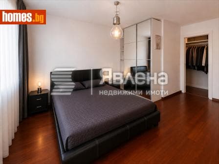 Тристаен, 120m²