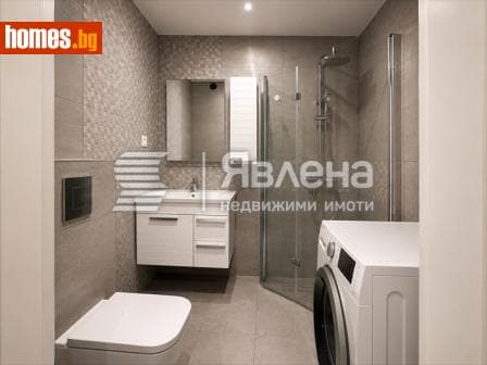Тристаен, 120m²