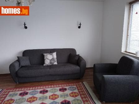 Тристаен, 92m²