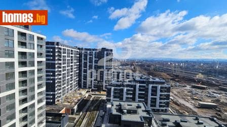 Тристаен, 102m²