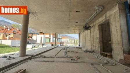 Четиристаен, 306m²