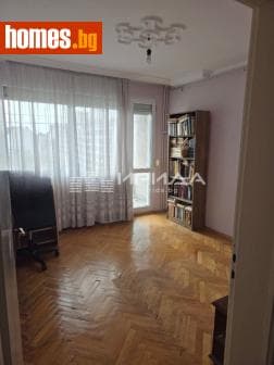 Тристаен, 106m²