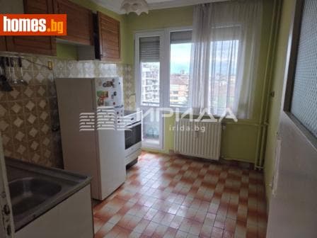 Тристаен, 106m²