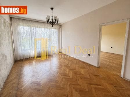 Тристаен, 85m²