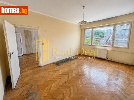 Тристаен, 85m²