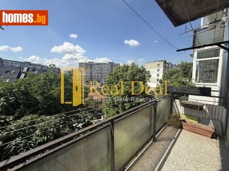 Тристаен, 85m²