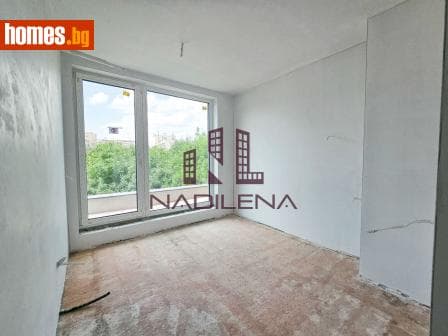 Тристаен, 132m²