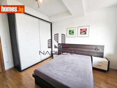 Тристаен, 75m²