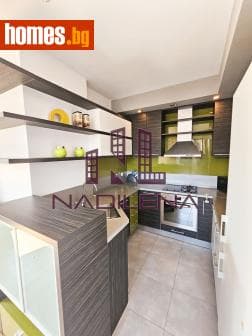 Тристаен, 75m²